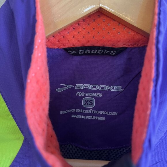 Brooks Women’s Shelter‎ Technology Purple Running Jogging Jacket Size XS X-Small - Picture 3 of 8